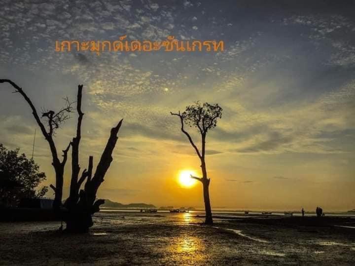 Kohmook The Sun Great Resort Ko Mook Buitenkant foto